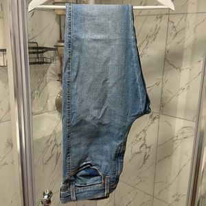 Levi signature hi rise kick boot heritage jean size 10 lightly used